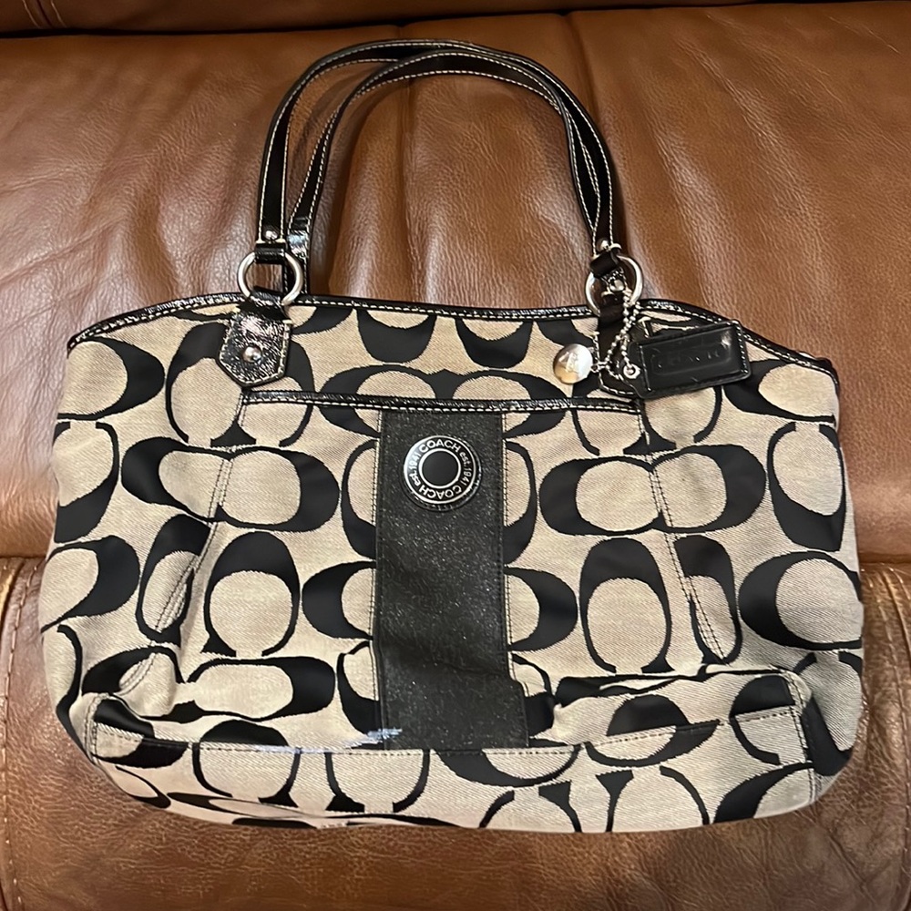 Coach Handbag Classic Signature C Design